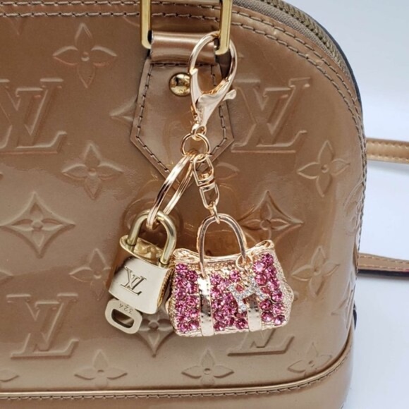 100% Auth Louis Vuitton Lock & Key with unbranded Bagcharm, Keycharm, Keychain - Picture 1 of 7